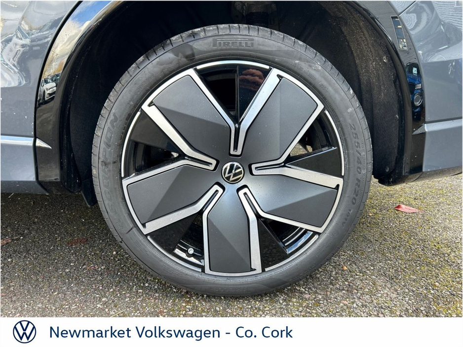 2026 Volkswagen Tiguan - image 32