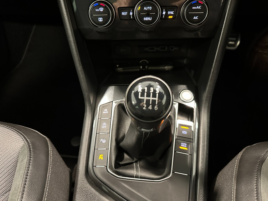 2019 Volkswagen Tiguan - image 36