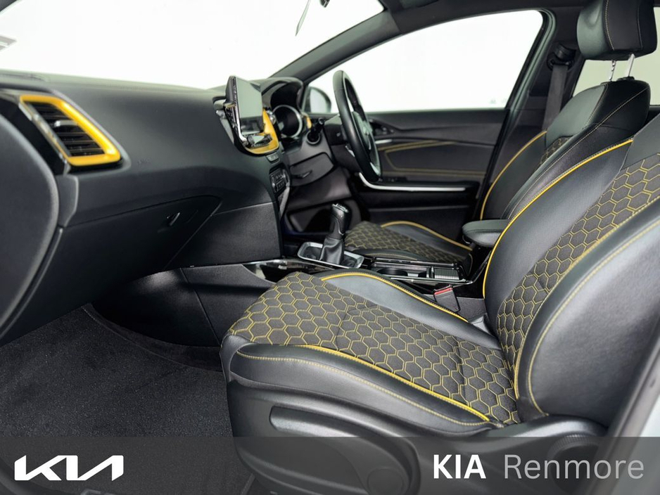 2021 Kia XCeed - image 2