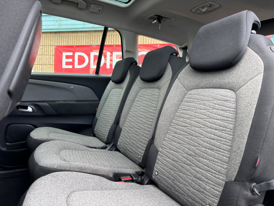 2015 Citroen C4 - image 15