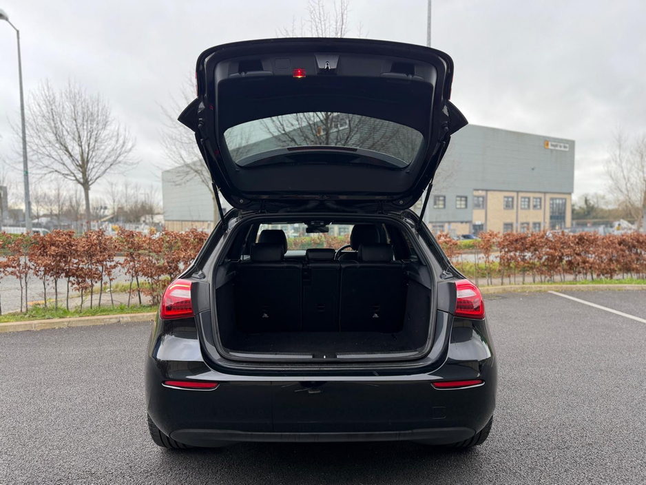 2020 Mercedes-Benz A Class - image 9