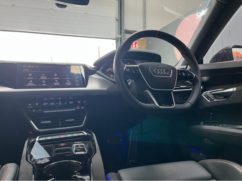 2023 Audi e-tron GT quattro - image 13