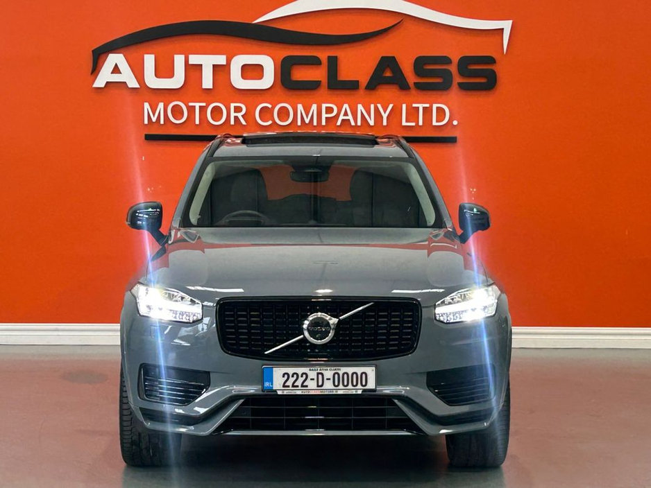 2022 Volvo XC90 - image 8