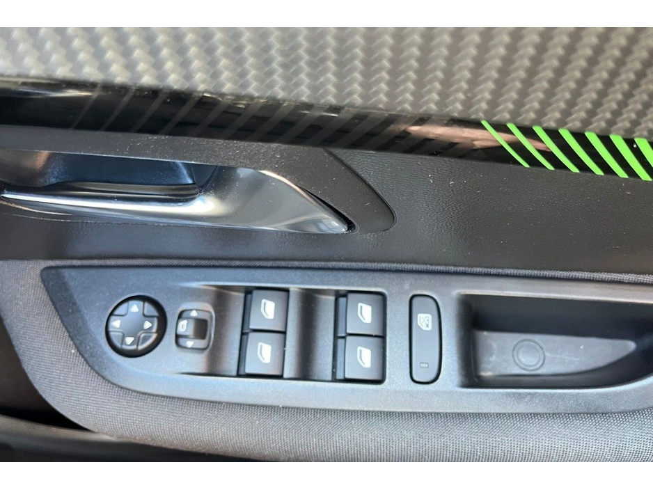 2024 Peugeot 208 - image 13