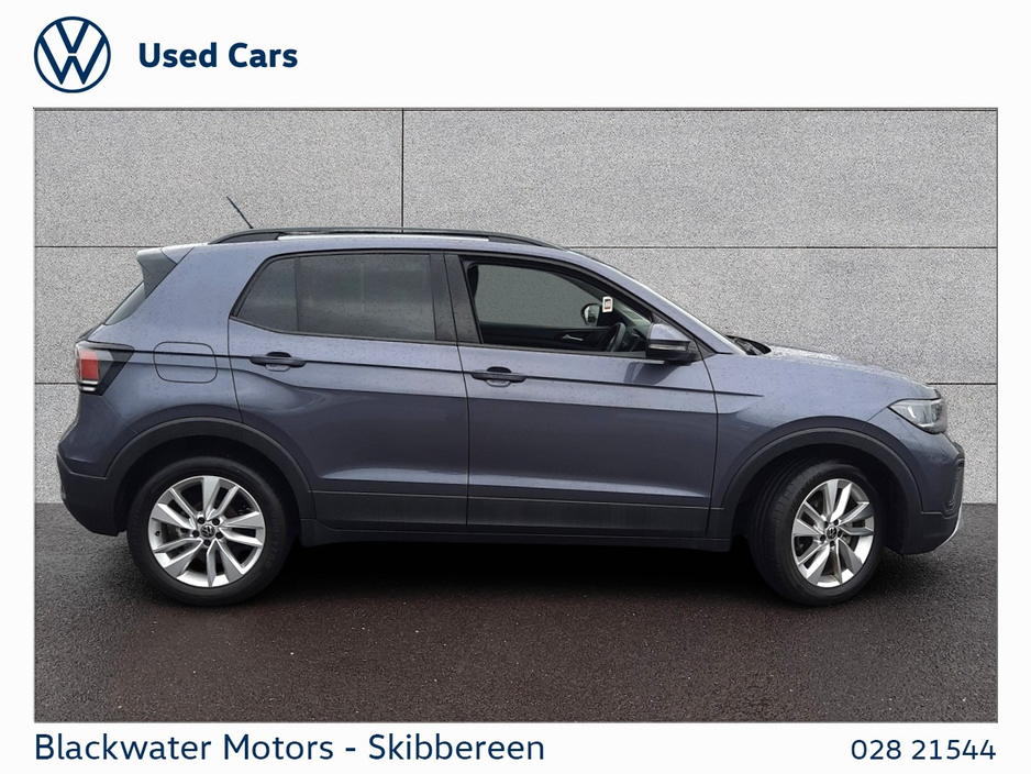 2025 Volkswagen T-Cross - image 11