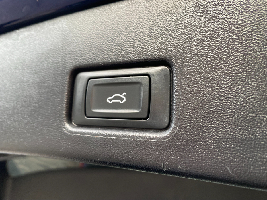 2023 Audi Q4 e-tron SPORTBACK 40 E-TRON S LINE 4DR AUTO