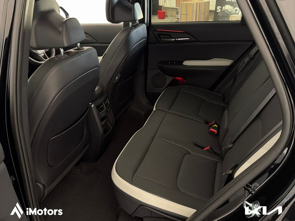 2026 Kia EV5 - image 13