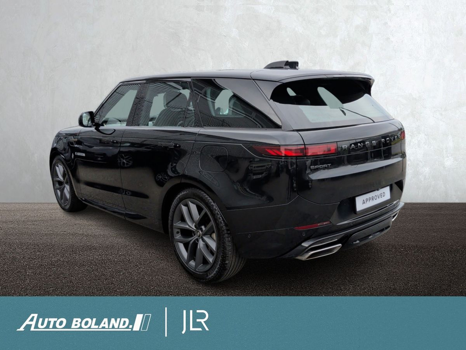 2025 Land Rover Range Rover Sport - image 2