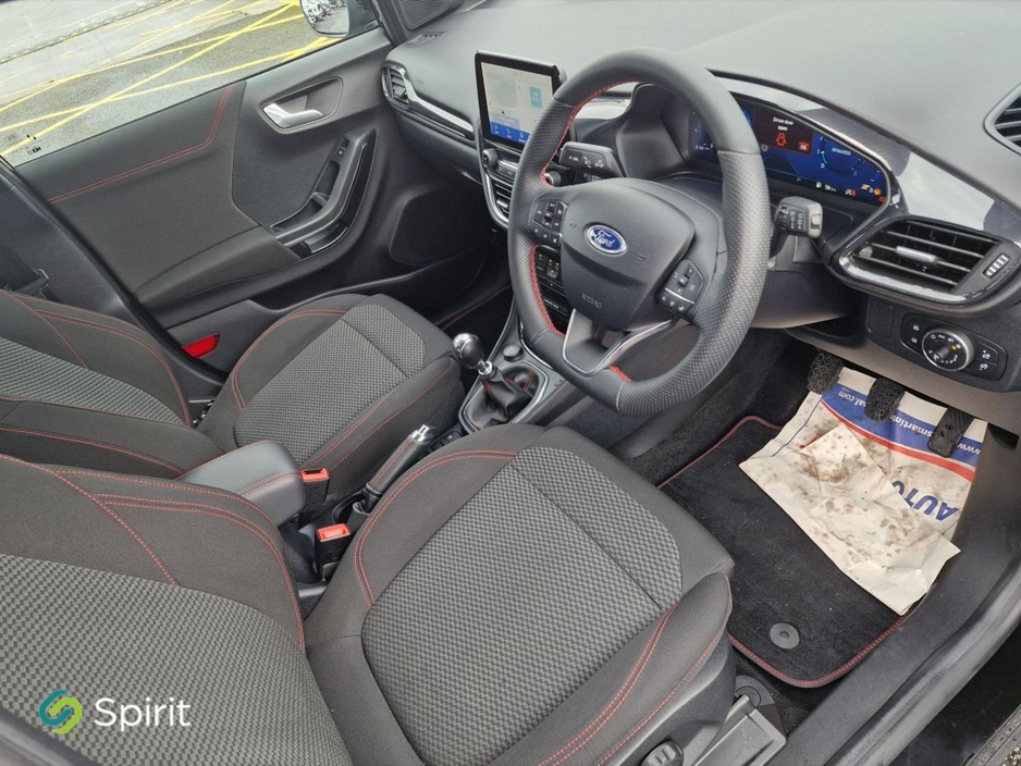 2023 Ford Puma - image 3