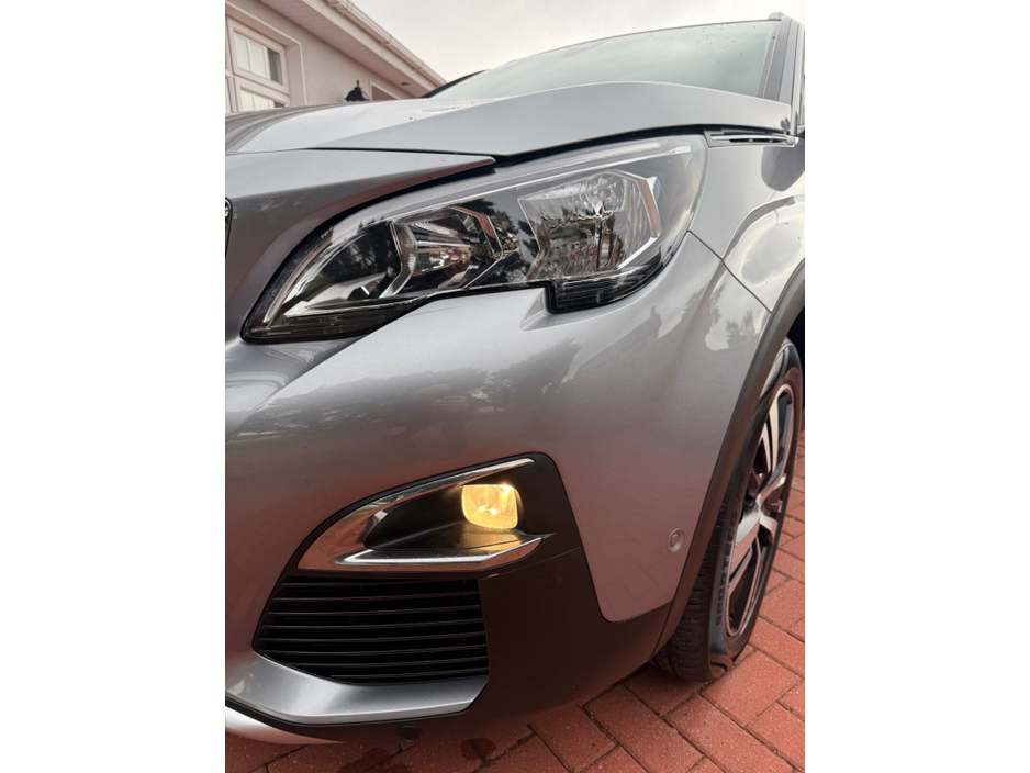 2020 Peugeot 3008 - image 23