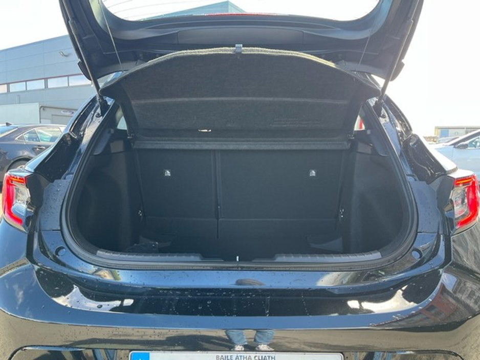 2024 Toyota Corolla - image 10