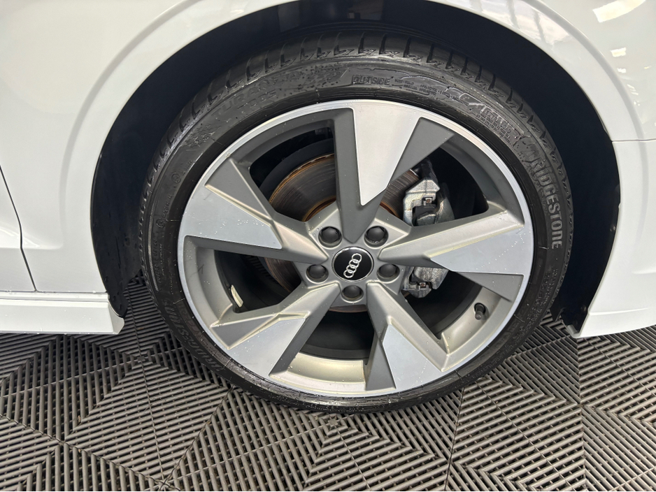 2018 Audi A3 - image 7