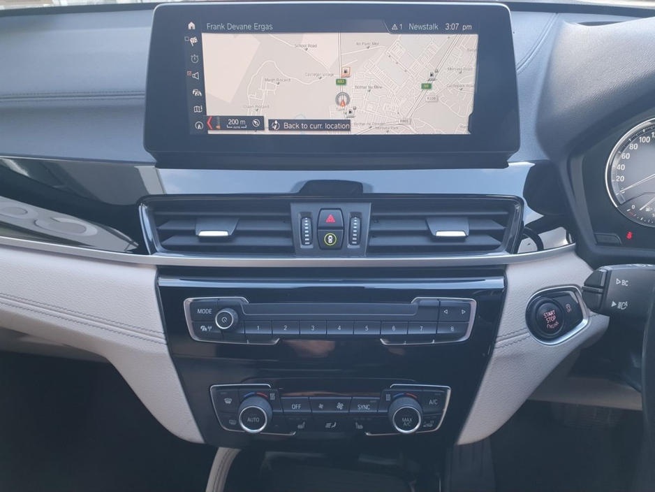 2022 BMW X1 - image 8