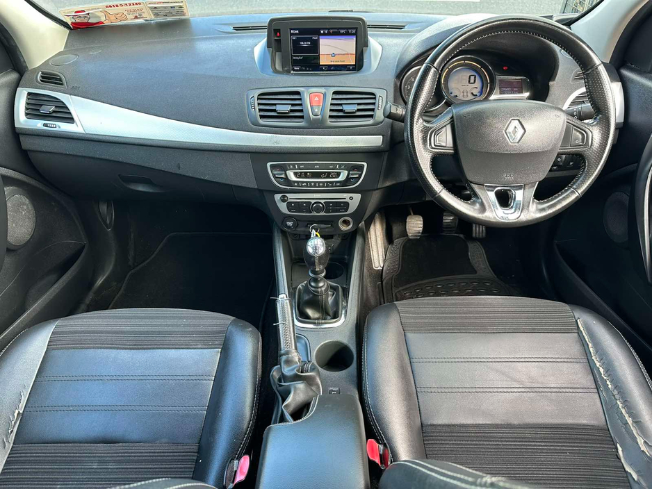 2017 Renault Fluence - image 13