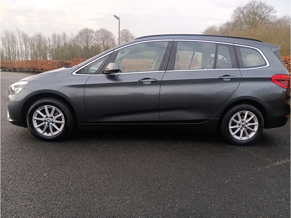 2017 BMW 2 Series Gran Tourer - image 9