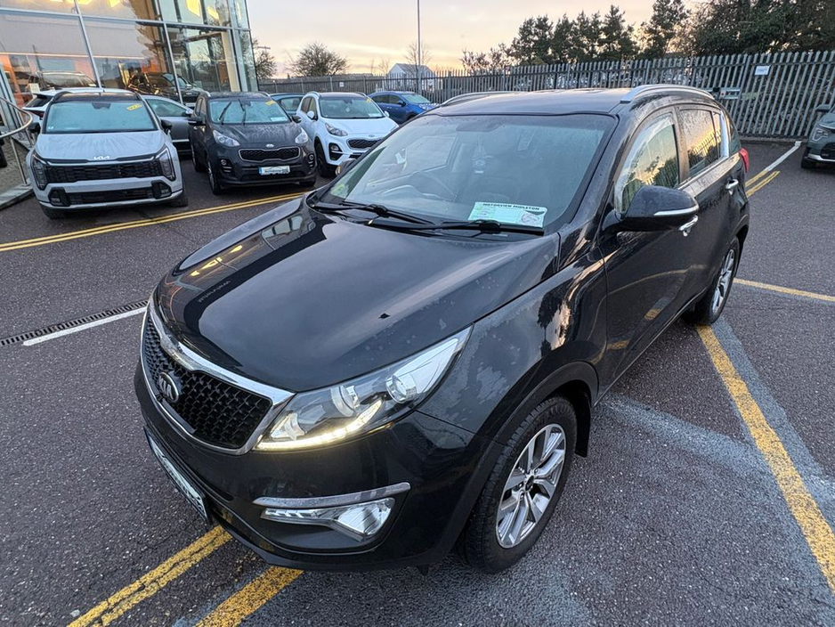2015 Kia Sportage Platinum SE 4DR, Touch Screen Infotainment System, Sat Nav, Bluetooth, AUX Connection, Multi-Function Steering Wheel, €13,900