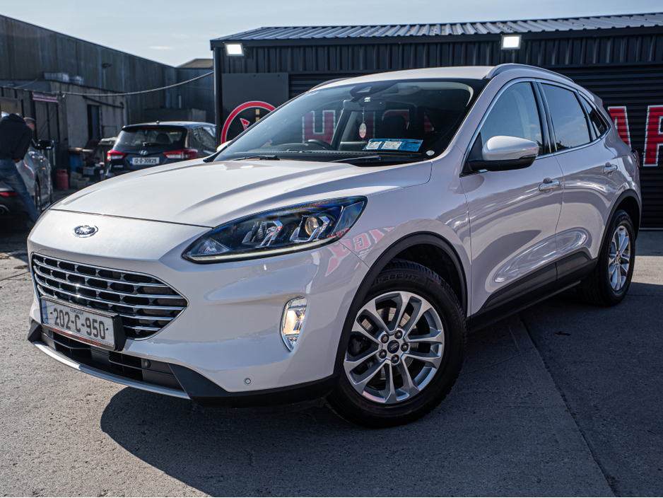 2020 Ford Kuga - image 3