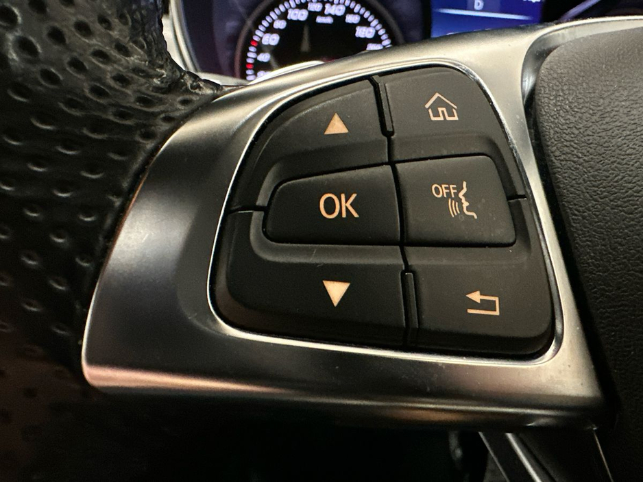 2017 Mercedes-Benz C Class - image 19