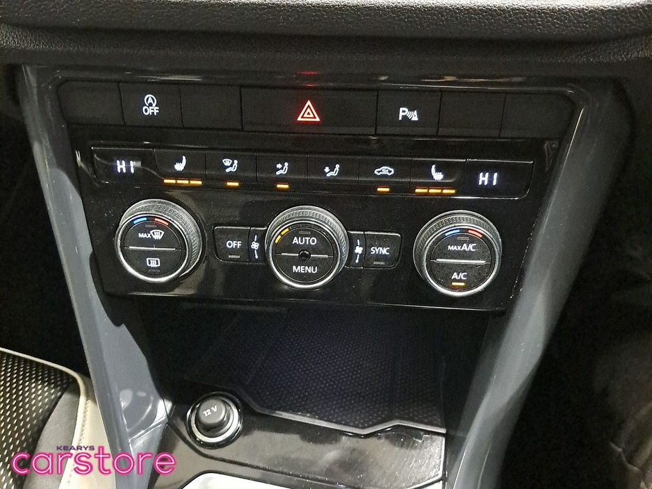 2019 Volkswagen T-Roc - image 17