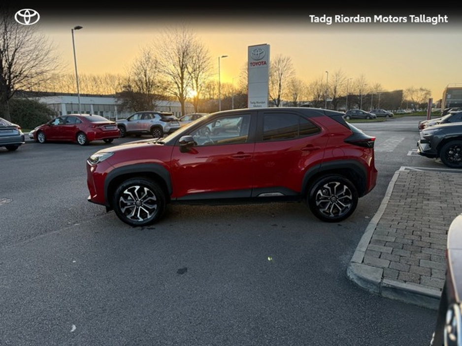 2024 Toyota Yaris Cross YARIS CROSS LUNA SPORT €30,450