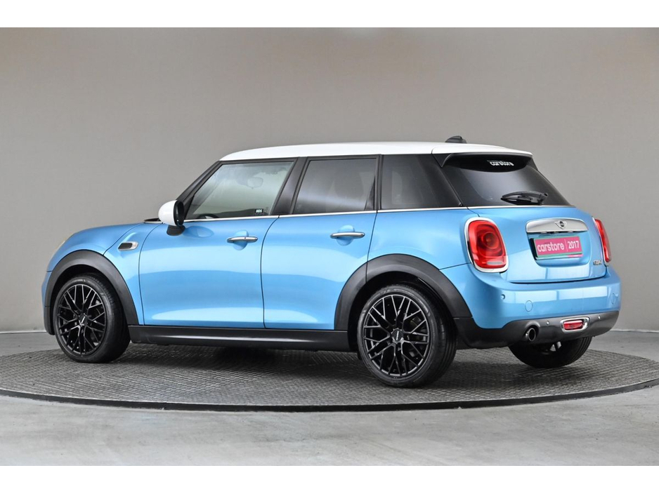 2017 MINI Hatch 1.5 COOPER AUTO 5DR *BI-TONE ROOF*UPGRADED 17" ALLOY WHEELS* €16,490