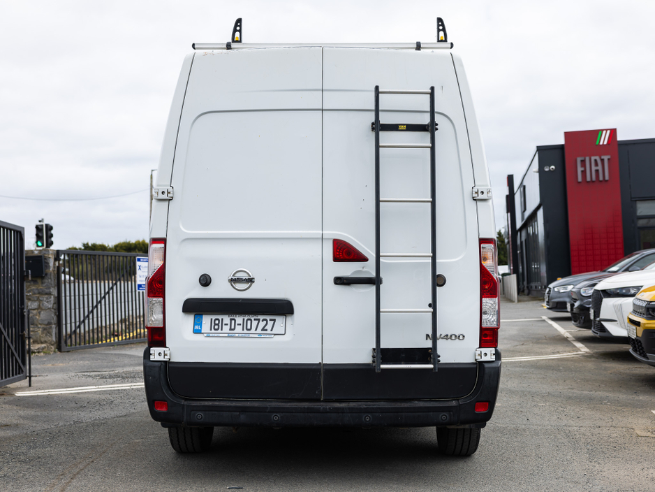 2018 Nissan NV400 - image 5