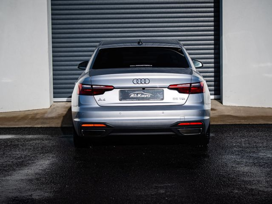 2022 Audi A4 - image 4