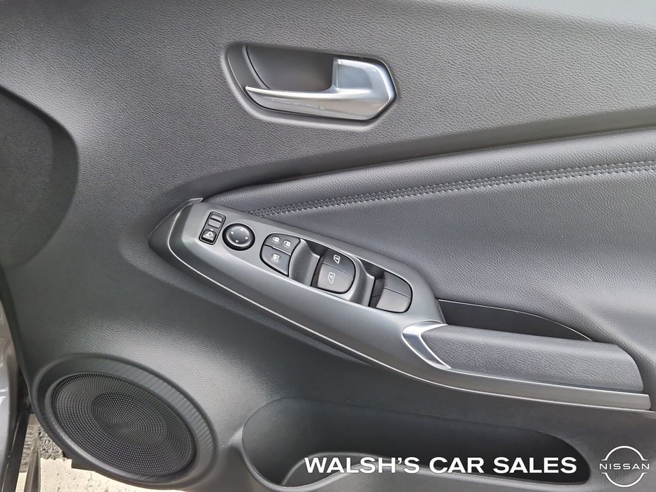 2025 Nissan Juke 1.6 HYB SV Premium MY24 1 €33,950