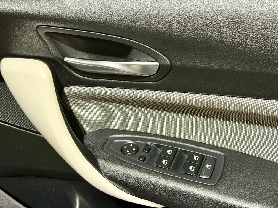 2014 BMW 1 Series - image 5