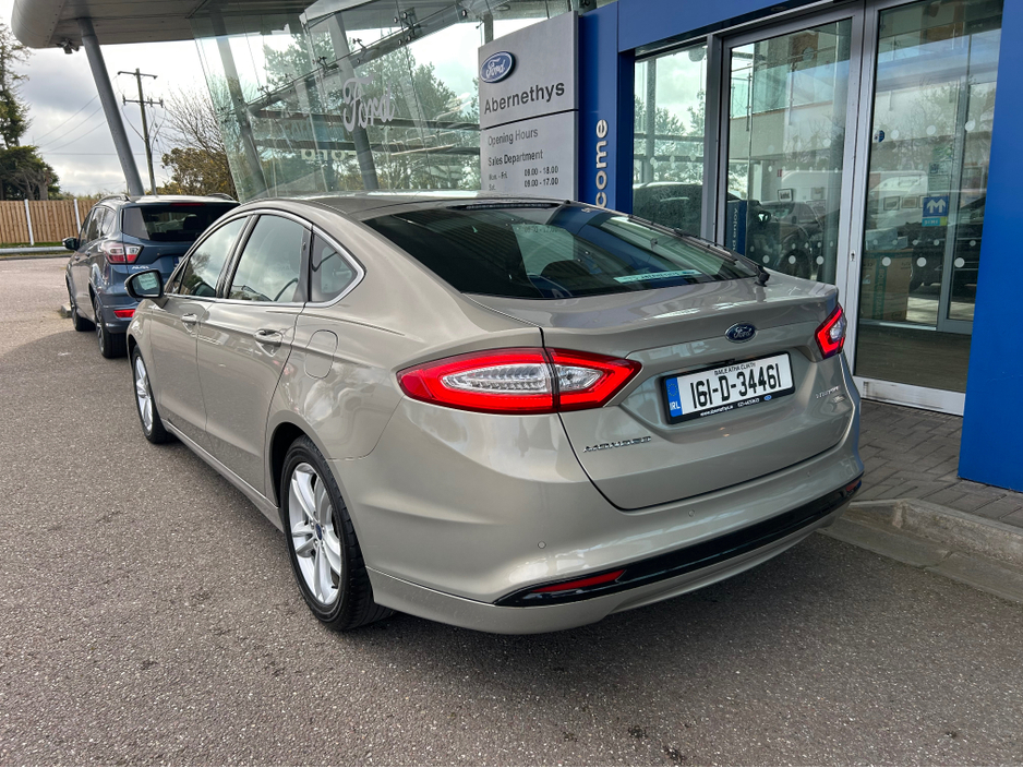 2016 Ford Mondeo - image 11
