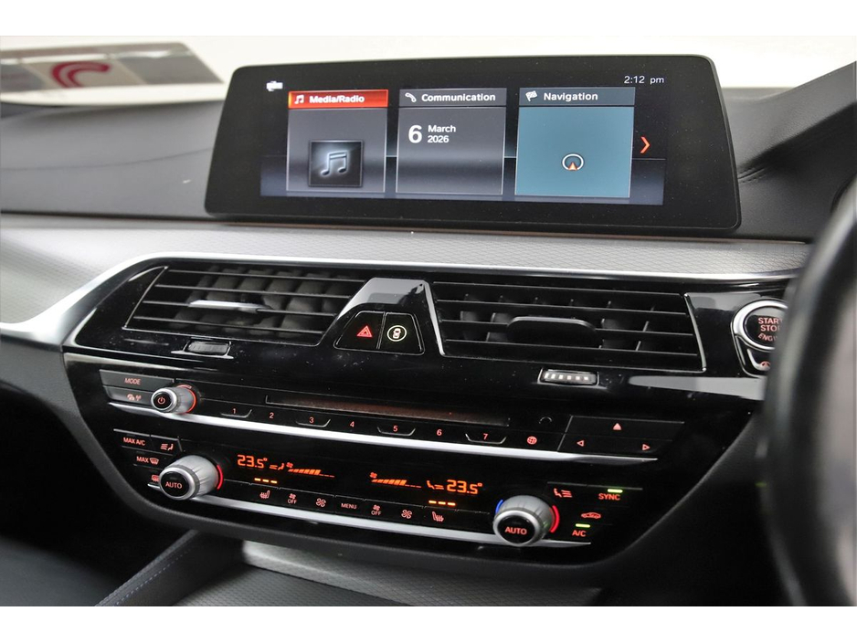 2018 BMW 5 Series - image 20