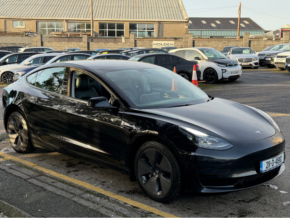 2021 Tesla Model 3 STANDARD PLUS...PAN ROOF €21,750