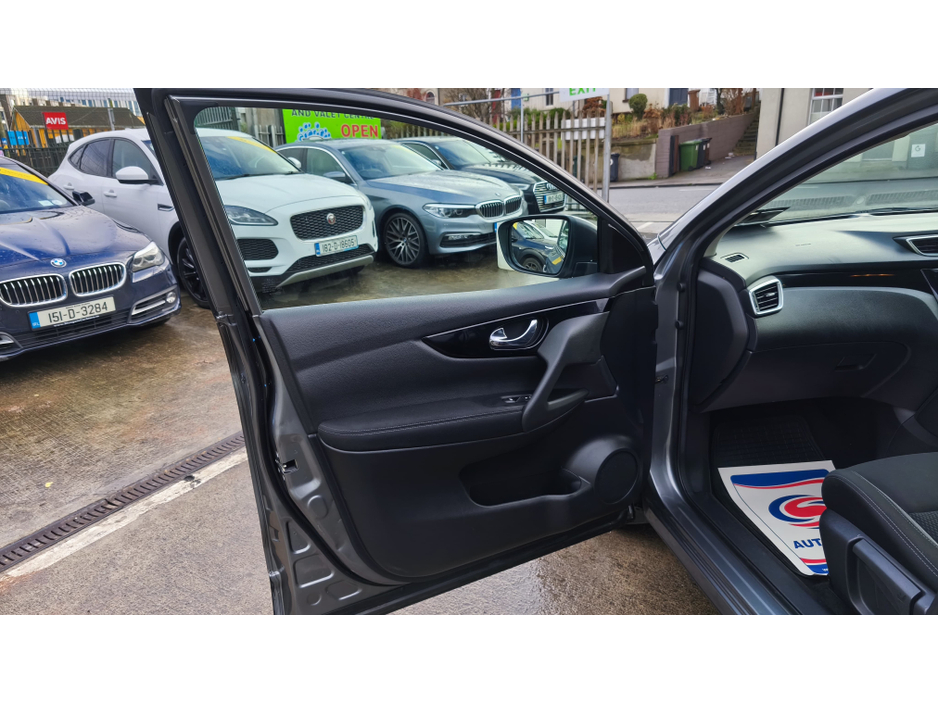 2018 Nissan Qashqai 1.2 Automatic Very Low Mileage AA Approved 1 Year Warranty €17,950