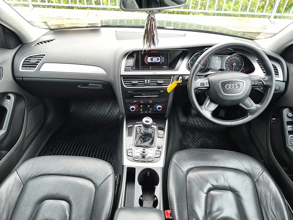 2014 Audi A4 - image 12