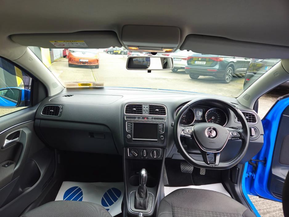 2014 Volkswagen Polo - image 10