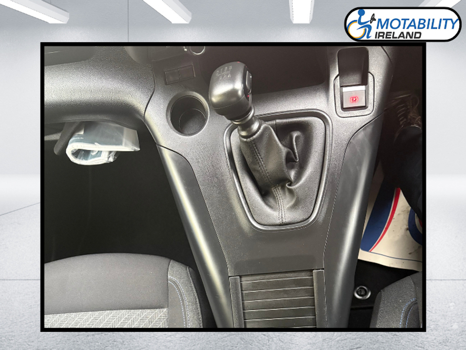 2023 Peugeot Rifter Wheelchair Accessible €42,995