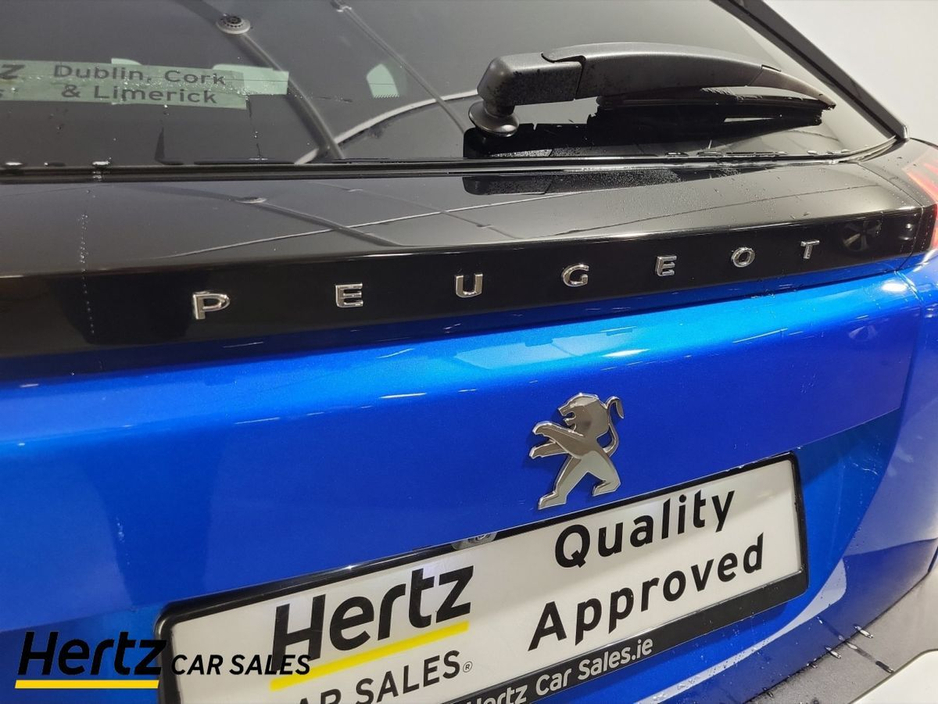 2023 Peugeot 2008 - image 10