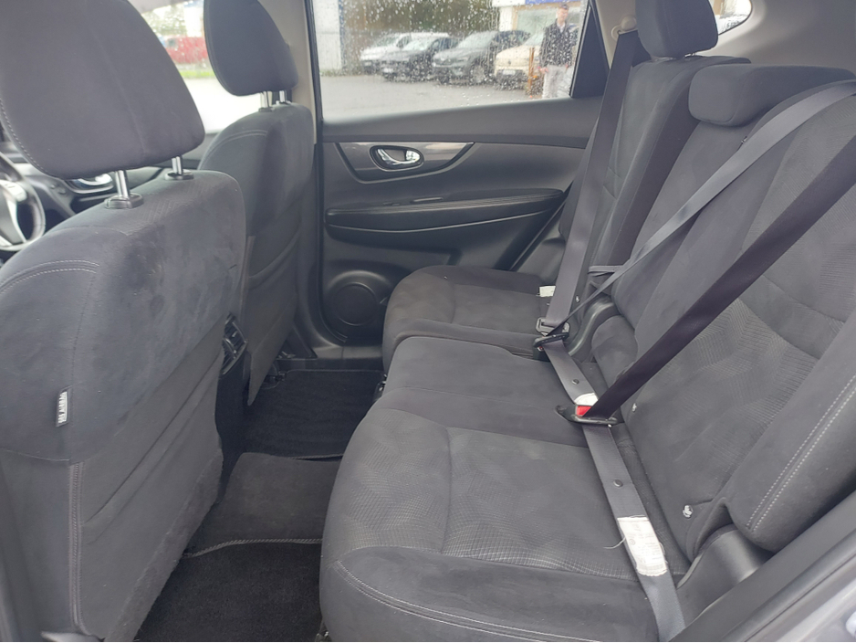 2018 Nissan X-Trail - image 11