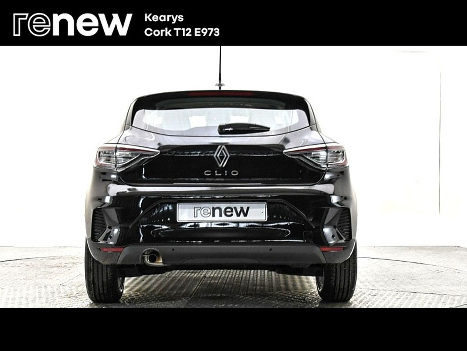 2025 Renault Clio - image 10