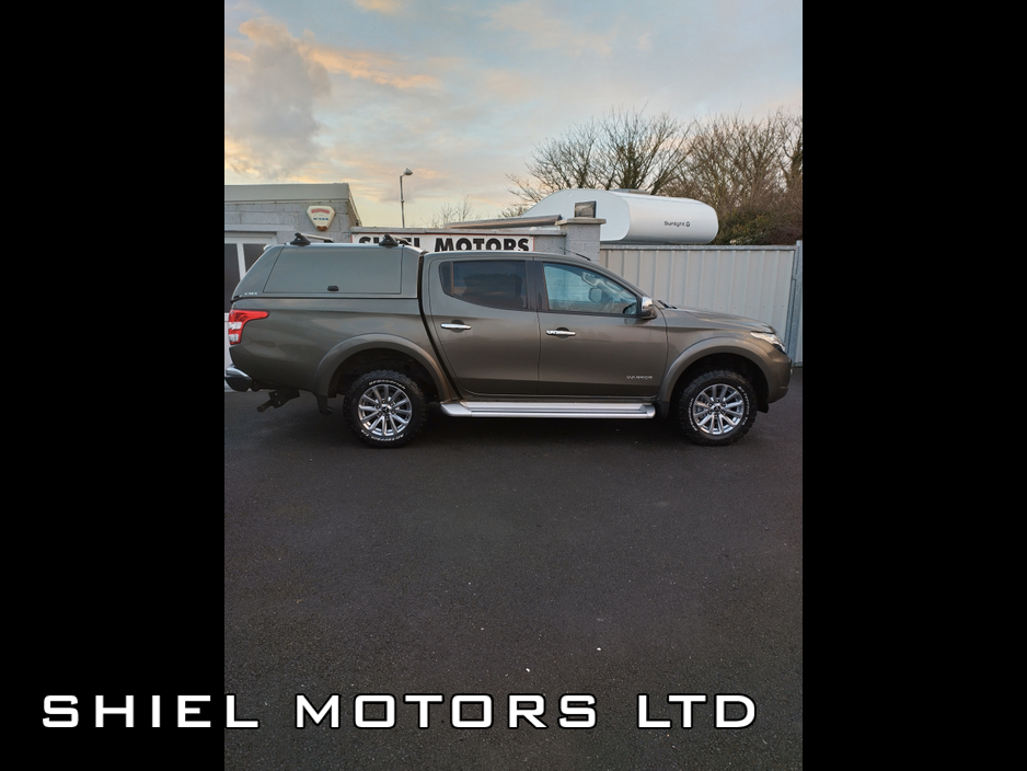 2020 Mitsubishi L200 CREW CAB PICK UP 4X4 MANUAL €25,750