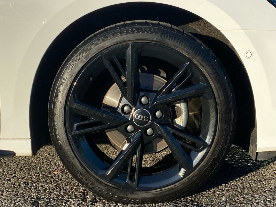 2024 Audi A3 30 TFSI 110HP S Line Black Edition Styling €38,495