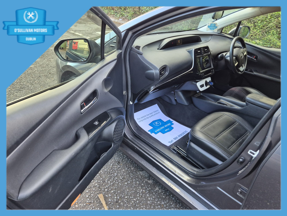 2016 Toyota Prius - image 15