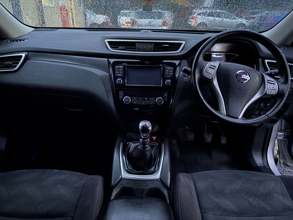 2016 Nissan X-Trail - image 11
