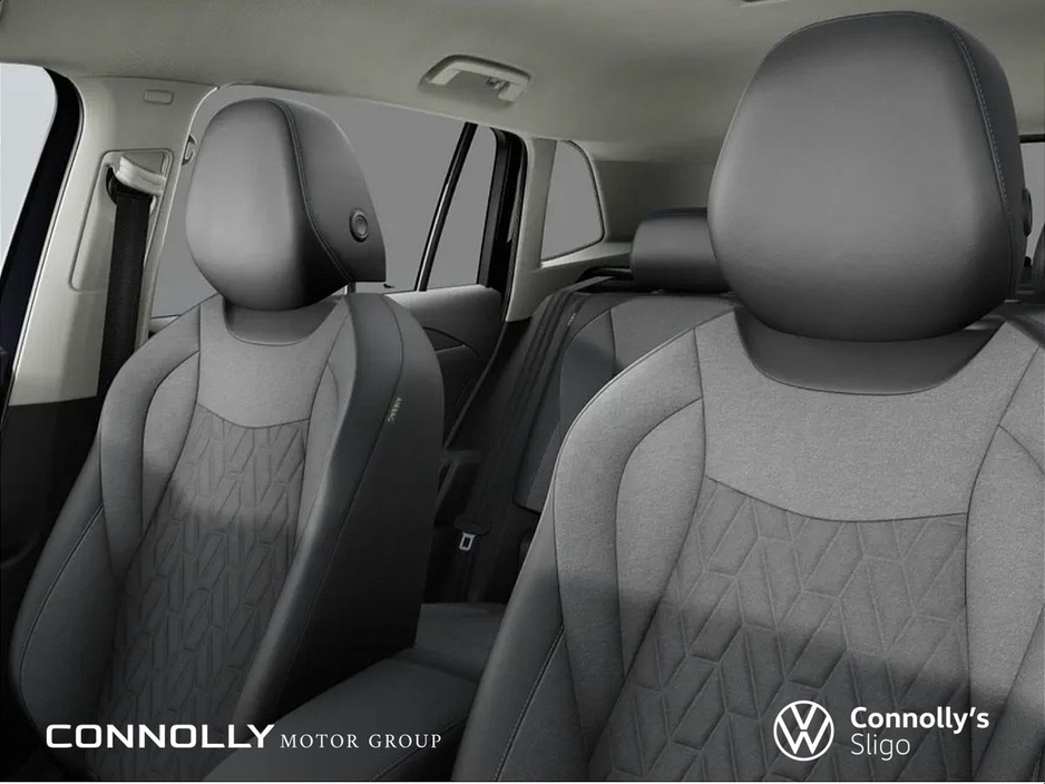 2026 Volkswagen Tiguan - image 5