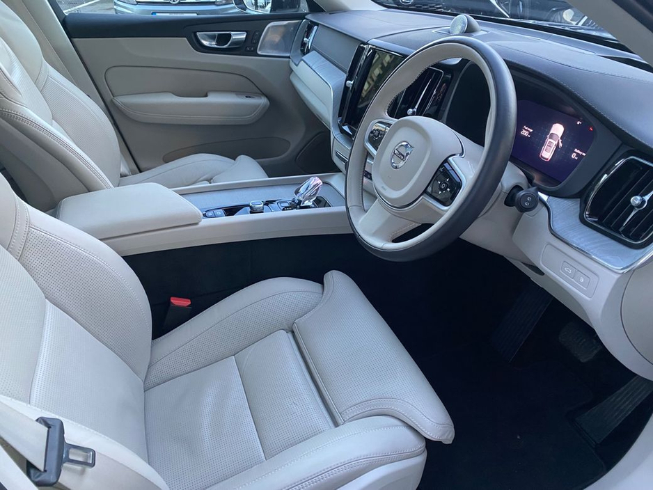 2025 Volvo XC60 T8 Ultra Recharge AWD Auto (PHEV) €67,900