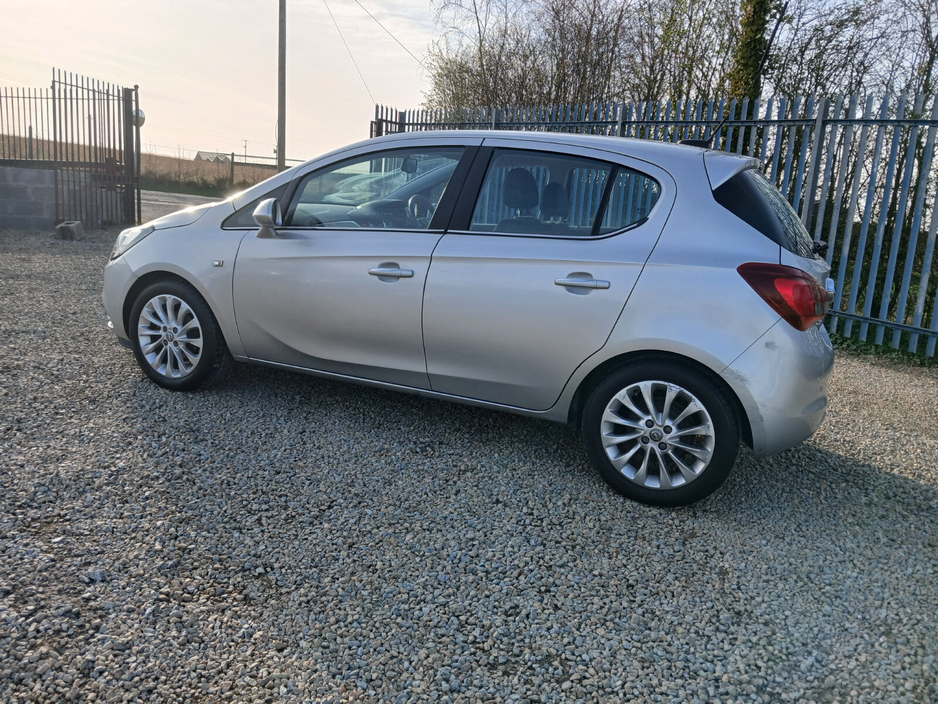 2016 Opel Corsa - image 12