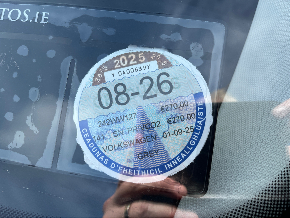 2024 Volkswagen Tiguan - image 3