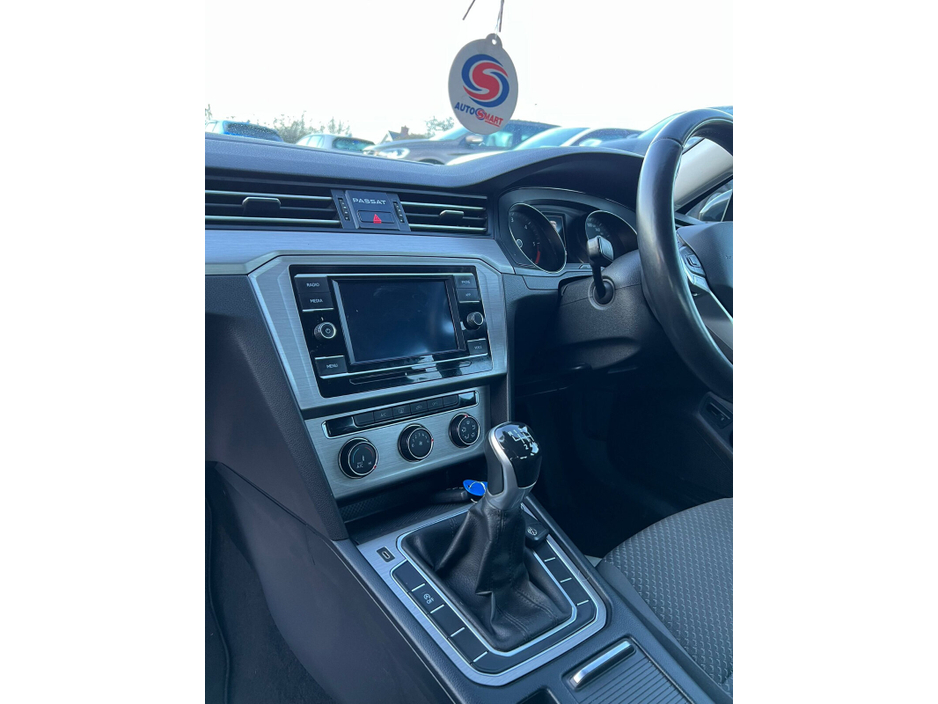 2021 Volkswagen Passat 2.0 TDI 150HP €15,950