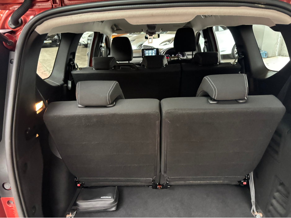 2023 Dacia Jogger - image 15