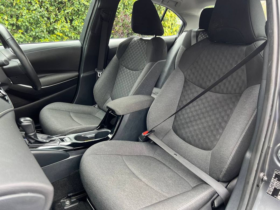 2023 Toyota Corolla - image 6